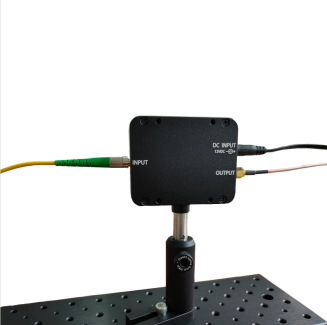 PD10A Amplified Photodetector, Fixed Gian, fiber-coupled，InGaAs 800-1700nm