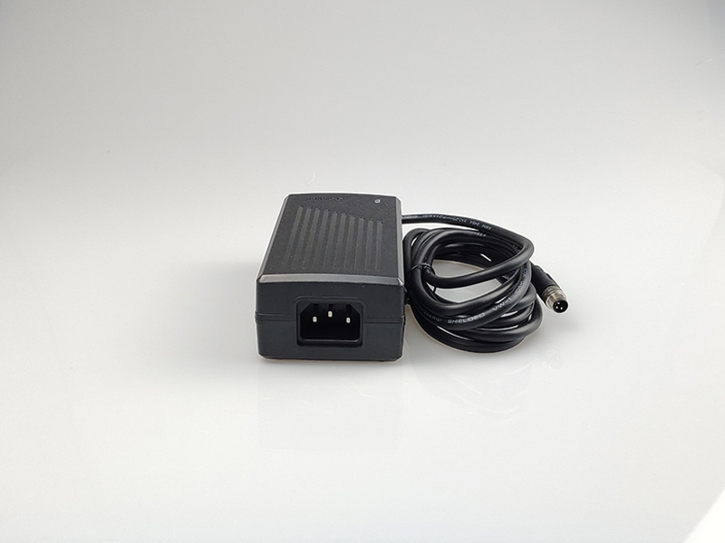 PN12高精度穩(wěn)壓線(xiàn)性電源 ±12VDC，電壓...
