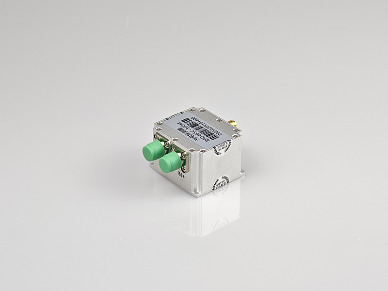 測風(fēng)雷達(dá)，F(xiàn)MCW雷達(dá)用的BPD平衡光電探測器，具有300M的帶寬，增益18k。